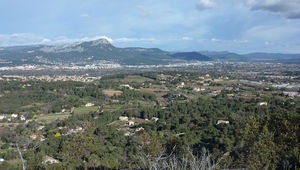 À l'est de Toulon, la plaine inondable de La Garde et du Pradet.