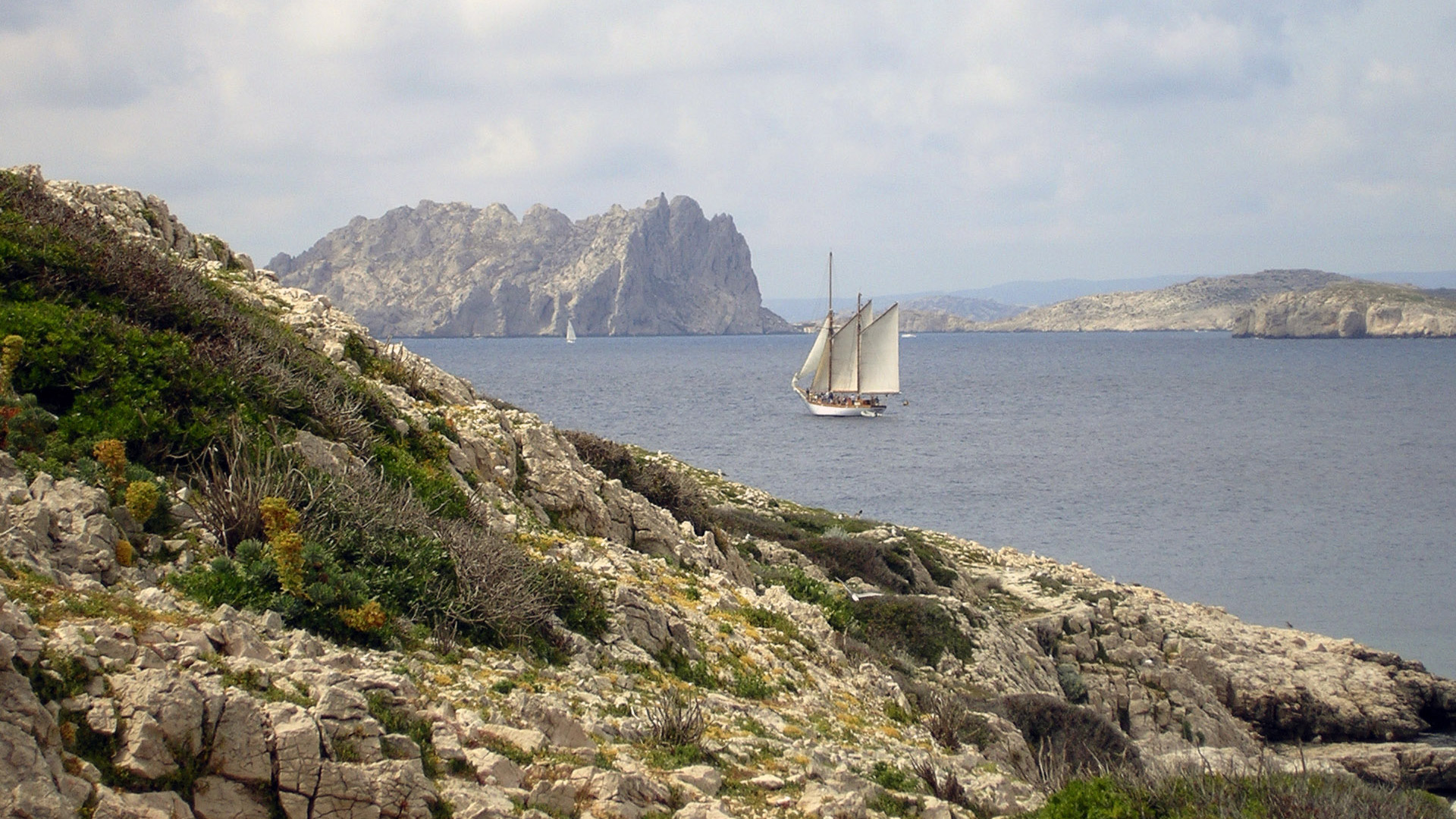 CALANQUES ET LES ILES DE MARSEILLE