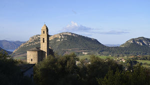 Au fond du golfe de Saint-Florent, une station balnéaire dans l’écrin de calcaire de la Conca d’Oru