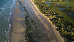 L’anse de Wissant tenue par les deux caps