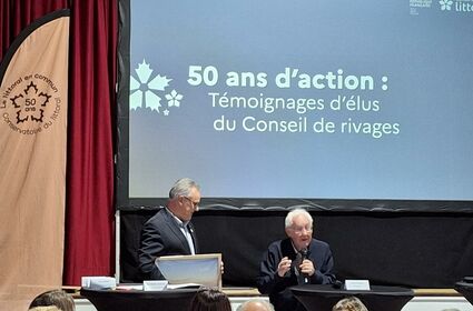 À Camiers, lieu de la première acquisition du Conservatoire du littoral, élus et partenaires célèbrent 50 ans d’action