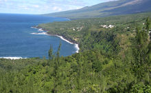 COTE SAUVAGE ET PENTES DU VOLCAN - LA REUNION