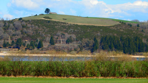 Des rives ouvertes sur un plateau bocager et forestier