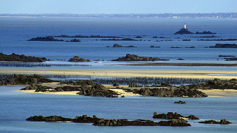 L’archipel de Chausey, constellation de rochers granitiques